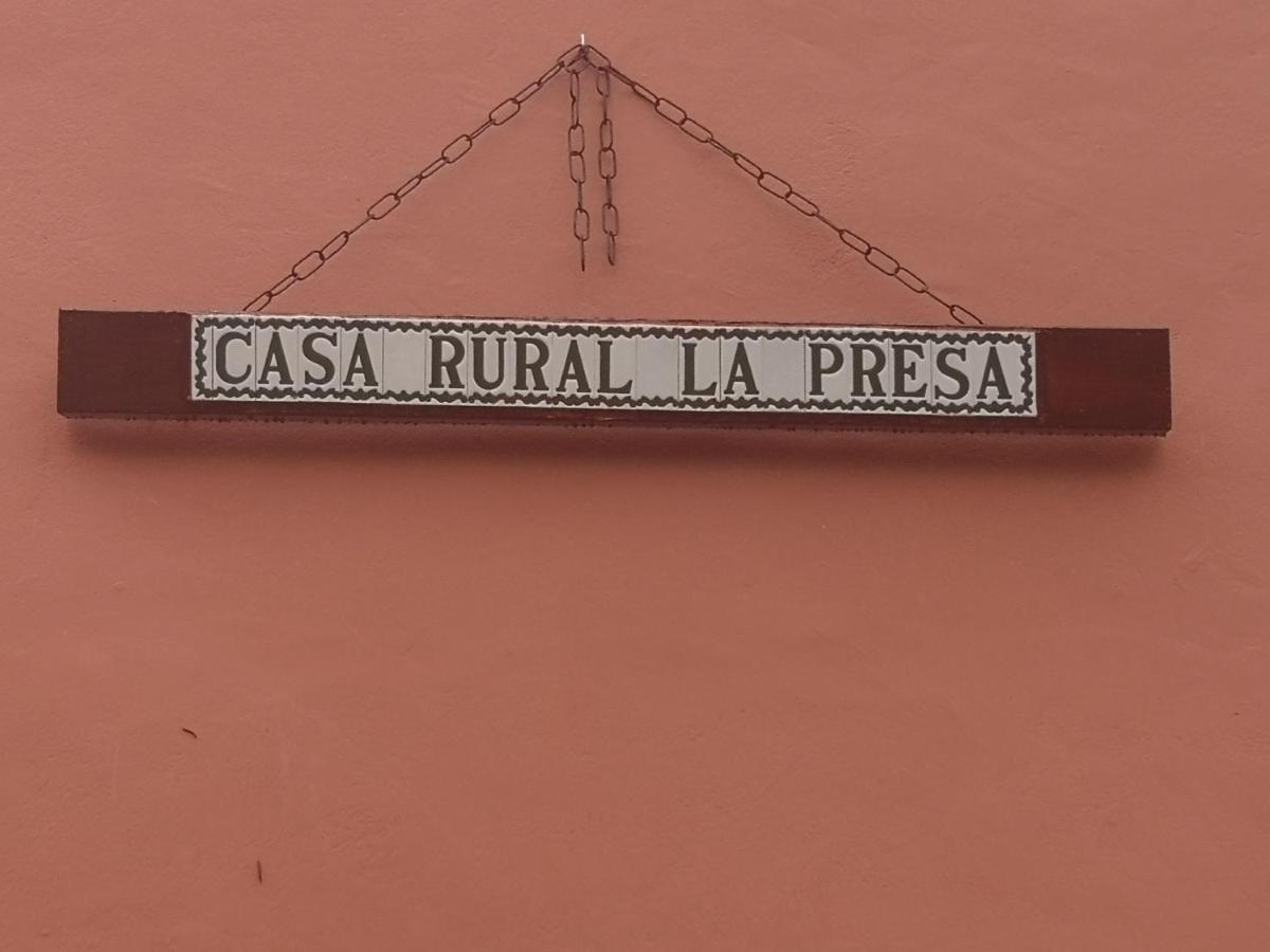 וייהרמוסו Casa Rural La Presa מראה חיצוני תמונה